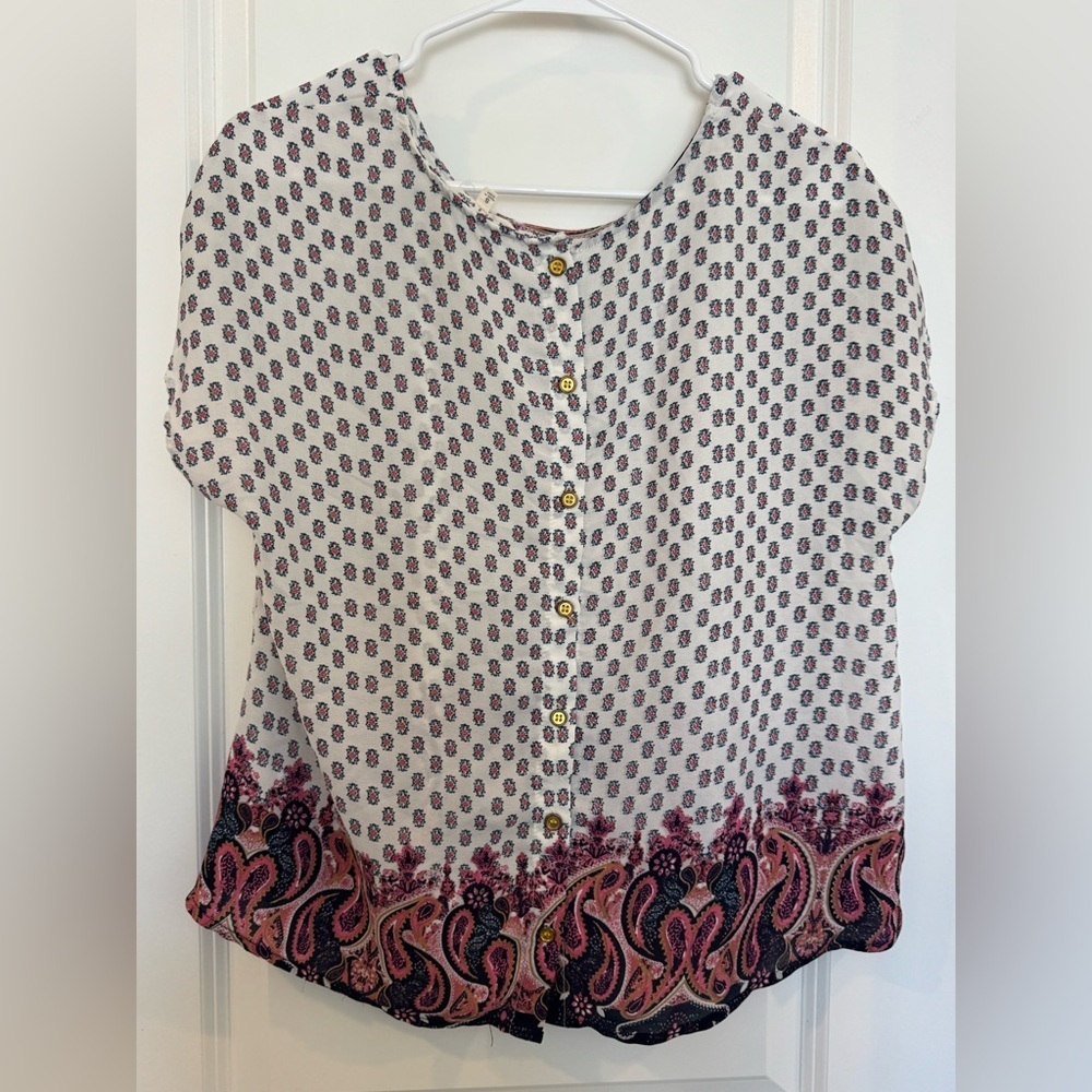 Wishful Park Black and White Cap Sleeve Blouse - Picture 2 of 4